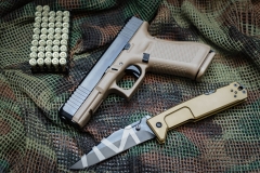 Tactical folding knife 